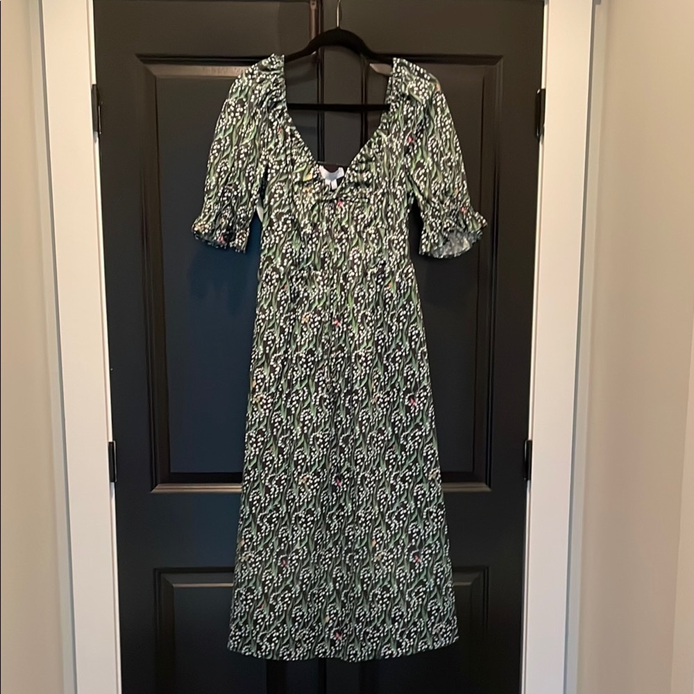 Hill House Ophelia Dress.        Elegant Green Patterned Women's Dress